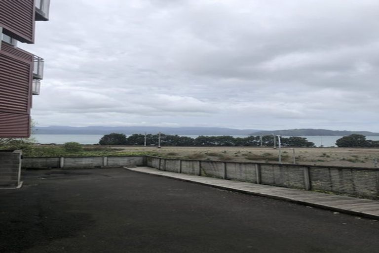 Photo of property in 16/2 Onslow Road, Khandallah, Wellington, 6035