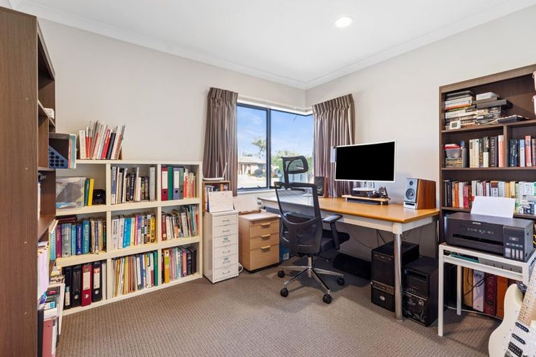 Photo of property in 15 Emmerdale Place, Ohauiti, Tauranga, 3112