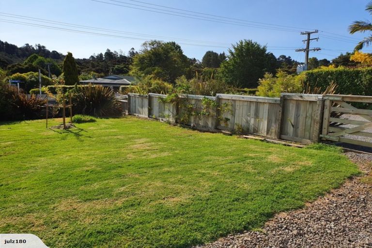 Photo of property in 30 Driving Creek Road, Coromandel, 3506