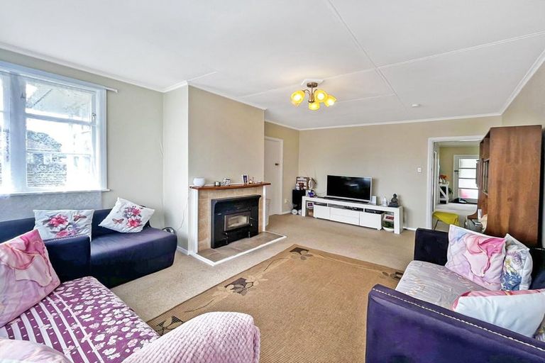 Photo of property in 4 Thames Street, Roslyn, Palmerston North, 4414