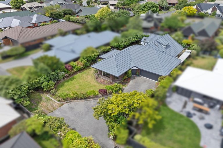 Photo of property in 18 Vanderbilt Place, Halswell, Christchurch, 8025
