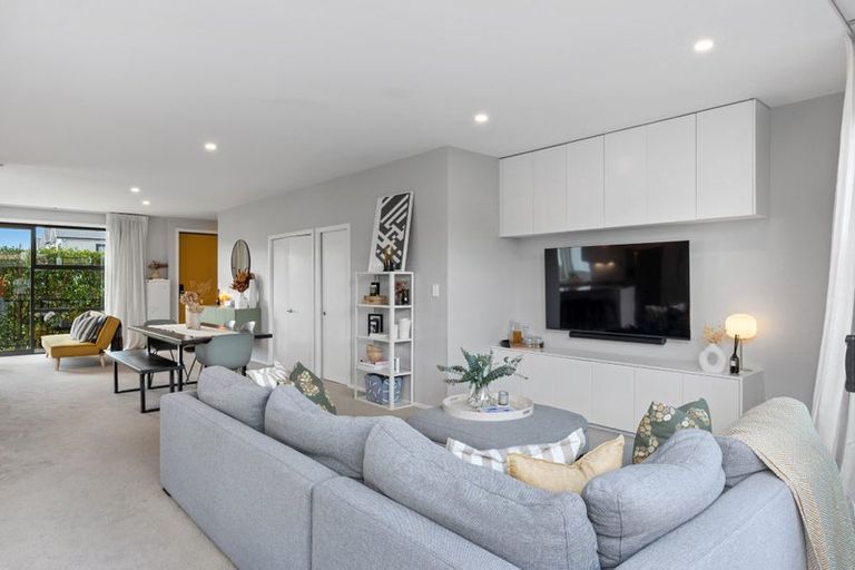 Photo of property in 37 Eyton Kay Road, Hobsonville, Auckland, 0616