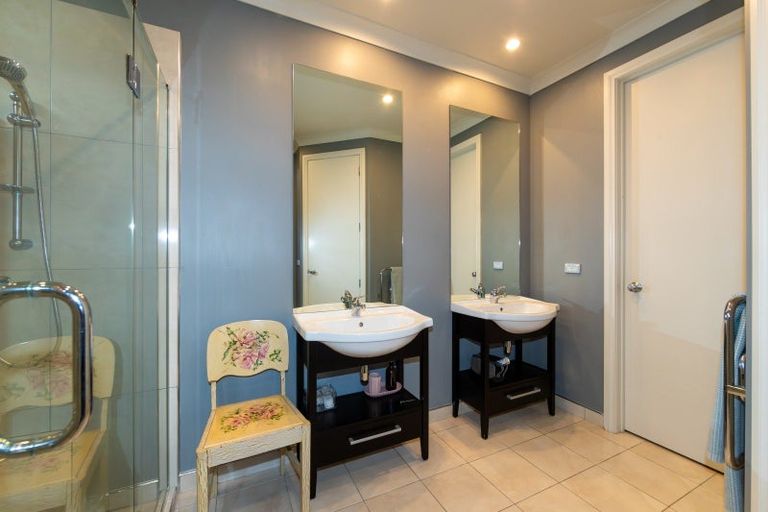 Photo of property in Heynes Place, 24 Heynes Place, Clive, 4102