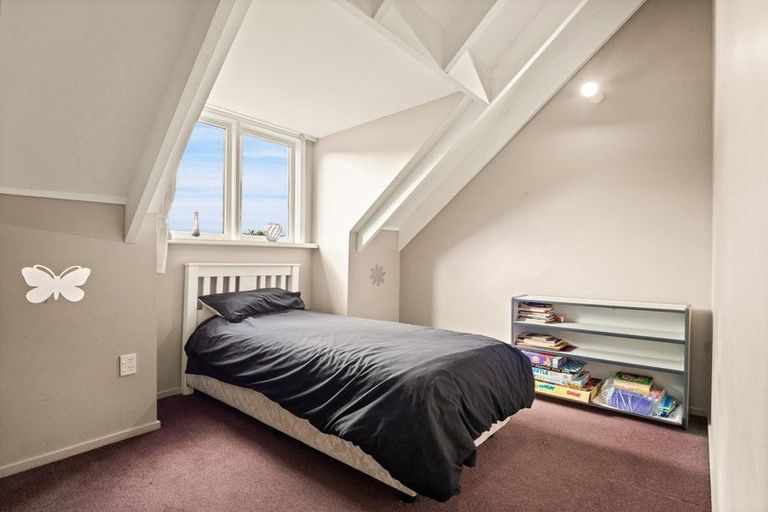 Photo of property in 28 Freyberg Avenue, Sawyers Bay, Port Chalmers, 9023