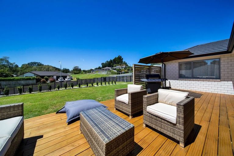 Photo of property in 23 Garrett Drive, Whalers Gate, New Plymouth, 4310