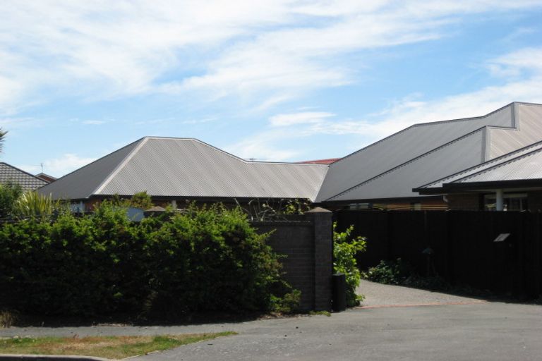 Photo of property in 7 Wiltshire Mews, Avonhead, Christchurch, 8042