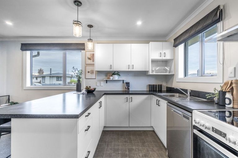 Photo of property in 32 Cunningham Street, Grasmere, Invercargill, 9810