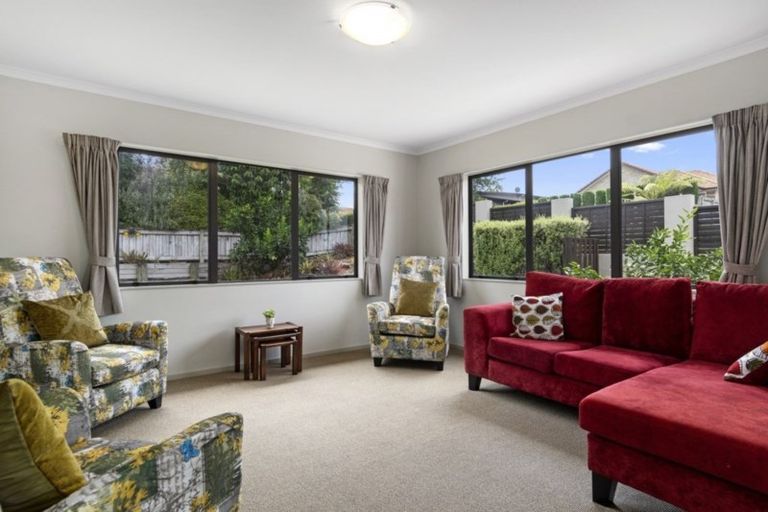 Photo of property in 52 Inverness Drive, Pyes Pa, Tauranga, 3112