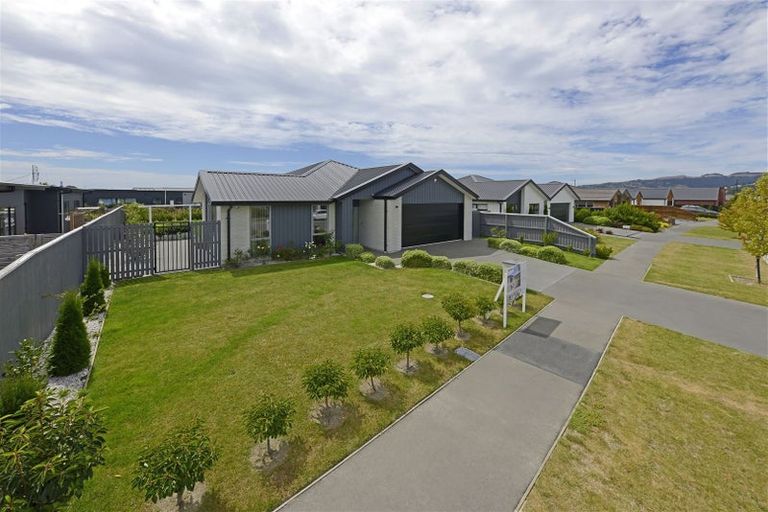 Photo of property in 5 Collier Drive, Halswell, Christchurch, 8025