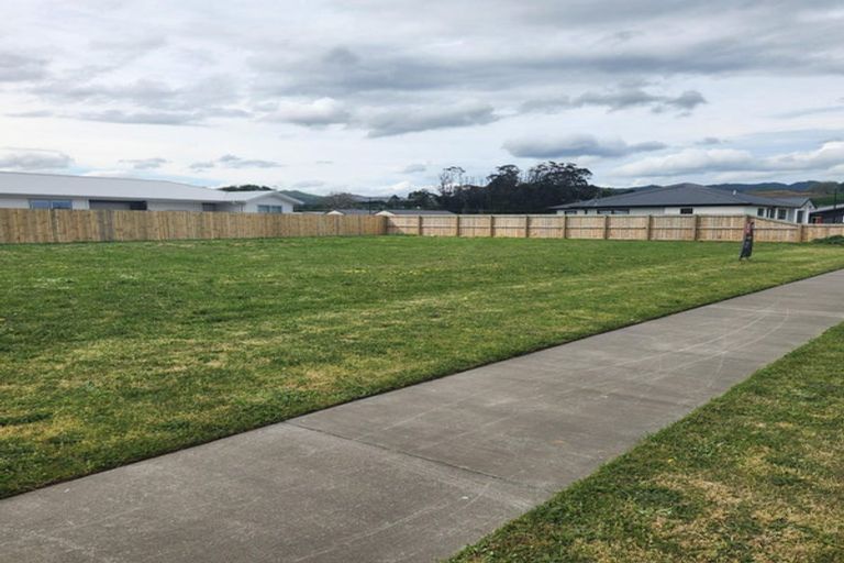 Photo of property in 27 Allan Avenue, Lytton West, 4071