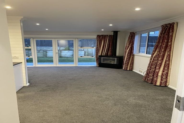 Photo of property in 33 Dominion Park Street, Johnsonville, Wellington, 6037