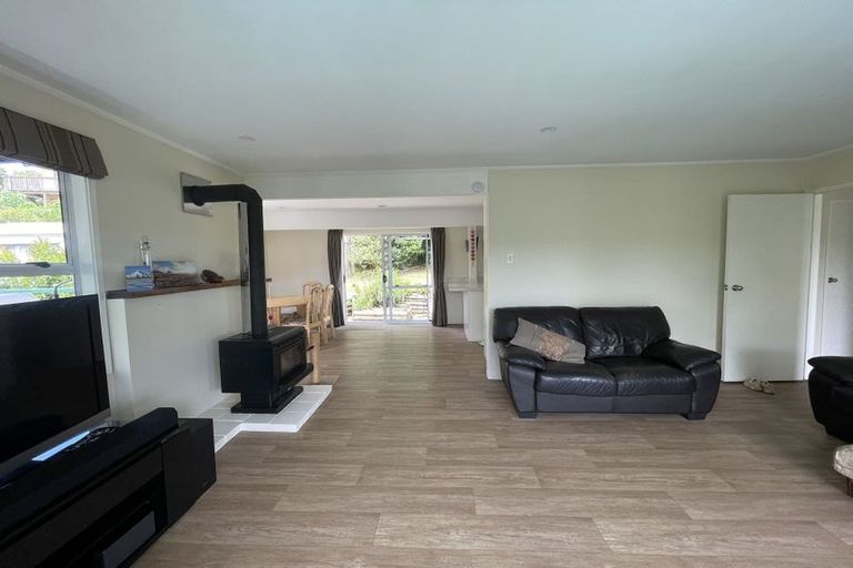 Photo of property in 42 Oaktree Avenue, Browns Bay, Auckland, 0630