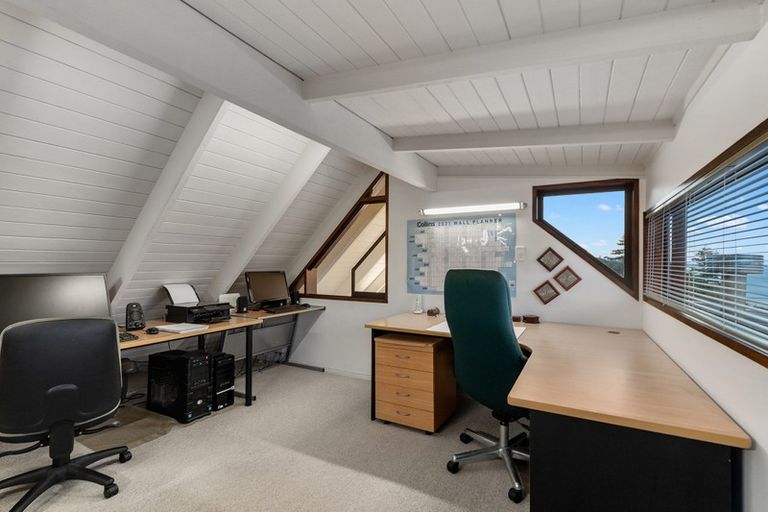 Photo of property in 1/7 Whitby Crescent, Mairangi Bay, Auckland, 0630