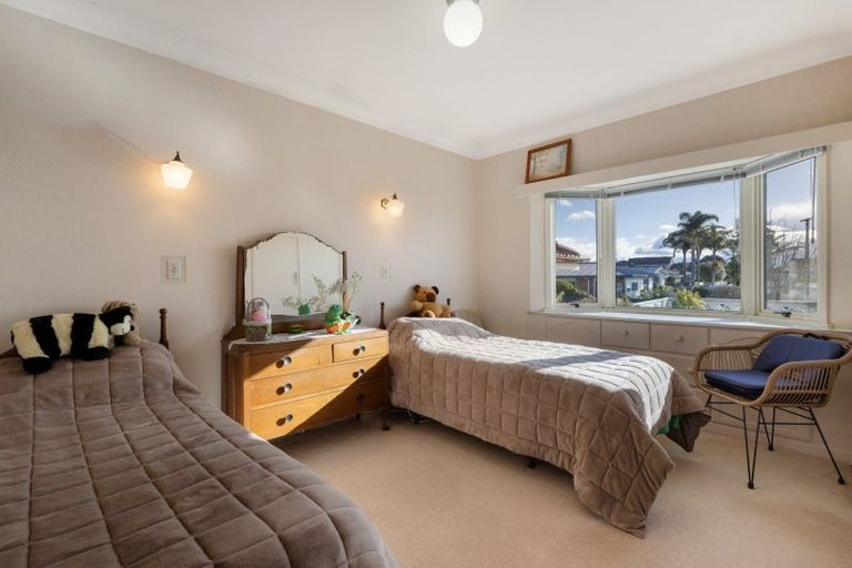 Photo of property in 2 Acklam Avenue, Otumoetai, Tauranga, 3110