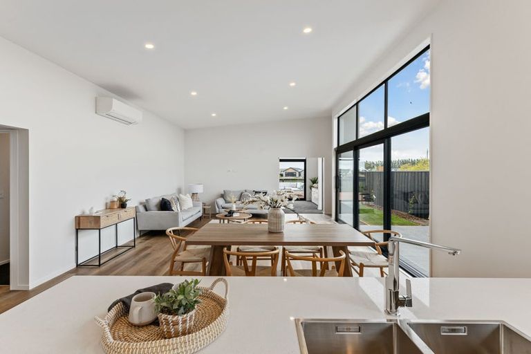 Photo of property in 10 Burkett Street, Marshland, Christchurch, 8051