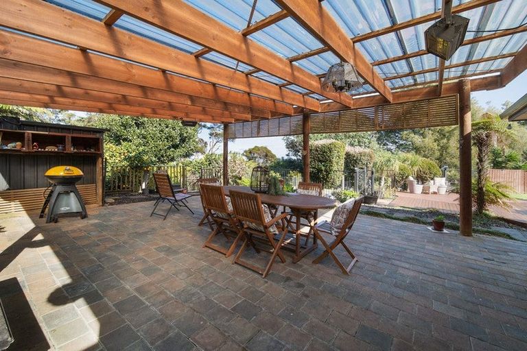 Photo of property in 11 Tanah Merah Drive, Papakura, 2110