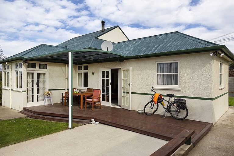 Photo of property in 2 Earn Street, Oamaru North, Oamaru, 9400