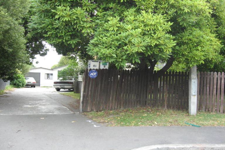 Photo of property in 8 Homer Place, Upper Riccarton, Christchurch, 8041