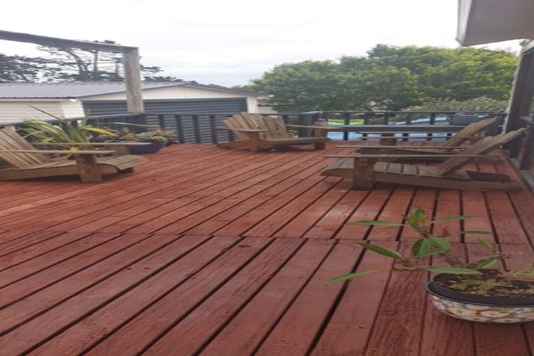 Photo of property in 20 Harbour Crest Drive, Waiuku, 2123