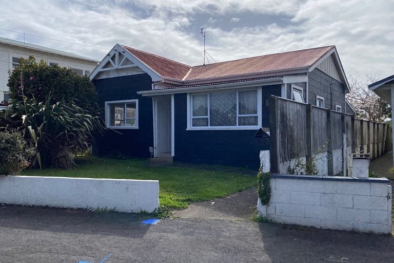 Photo of property in 416 Saint Aubyn Street, Lynmouth, New Plymouth, 4310