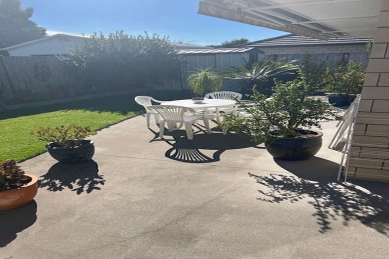 Photo of property in 17 Saltwood Lane, Bethlehem, Tauranga, 3110