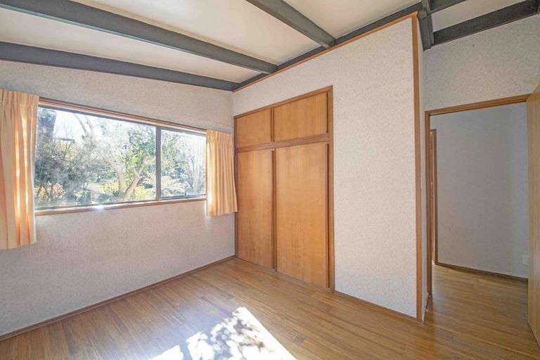 Photo of property in 18 Valdese Rise, Browns Bay, Auckland, 0630