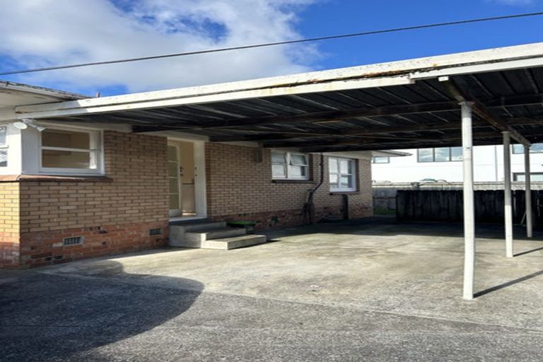 Photo of property in 1/16 Alexander Avenue, Papatoetoe, Auckland, 2025