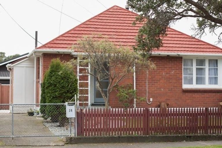 Photo of property in 28 Godley Street, Waterloo, Lower Hutt, 5011