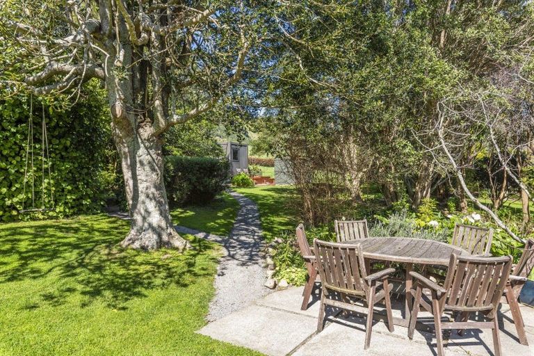 Photo of property in 32 Hadfield Road, Peka Peka, Waikanae, 5391