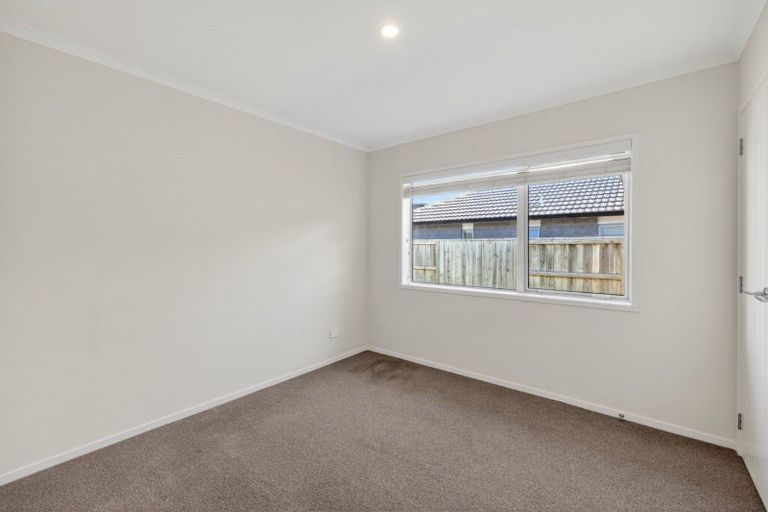 Photo of property in 28 Sabre Street, Papamoa Beach, Papamoa, 3118