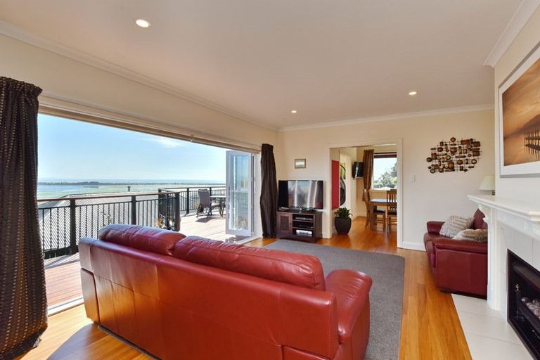 Photo of property in 51 Marama Crescent, Mount Pleasant, Christchurch, 8081