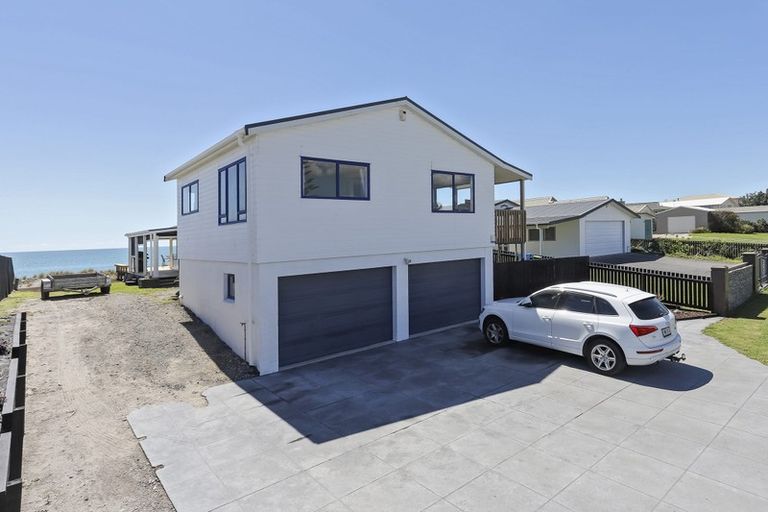 Photo of property in 393 Pukehina Parade, Pukehina, Te Puke, 3189