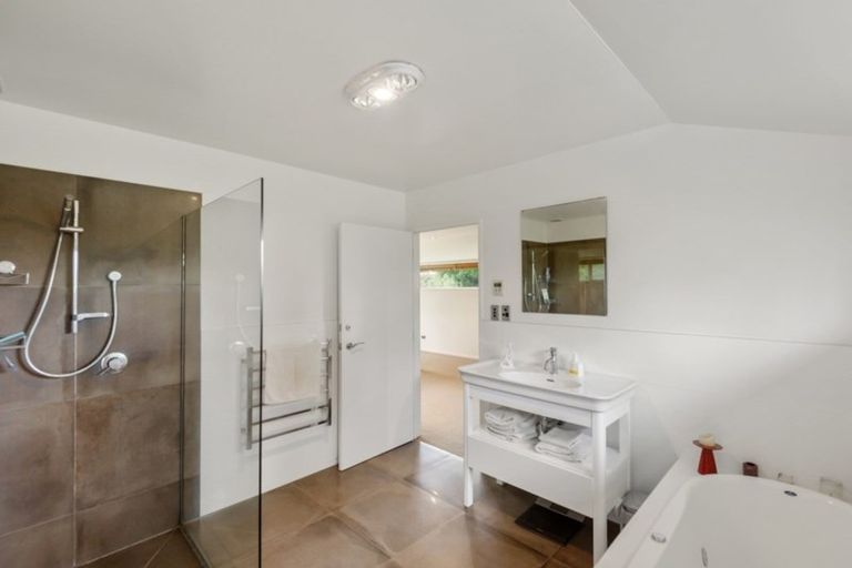 Photo of property in 4 Guinness Crescent, Ilam, Christchurch, 8041