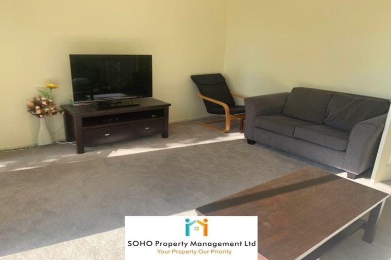 Photo of property in 8 San Lorenzo Rise, Henderson, Auckland, 0612