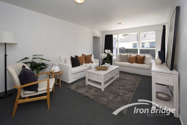 Photo of property in 33 Lamorna Road, Parklands, Christchurch, 8083