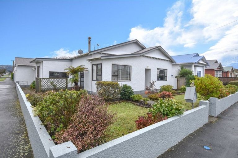 Photo of property in 12 Larkworthy Street, Saint Kilda, Dunedin, 9012