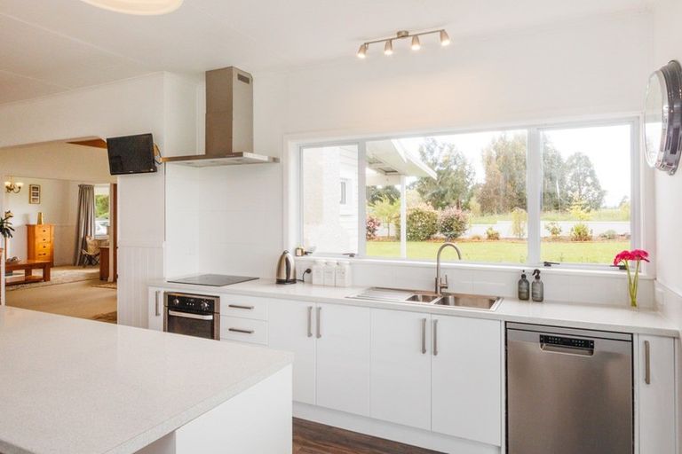 Photo of property in 283 Forlong Road, Colyton, Feilding, 4775