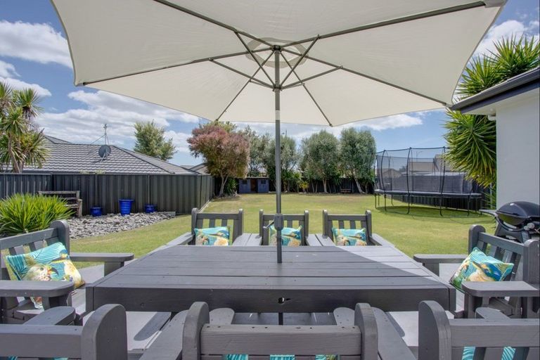 Photo of property in 19 Fairview Place, Havelock North, 4130