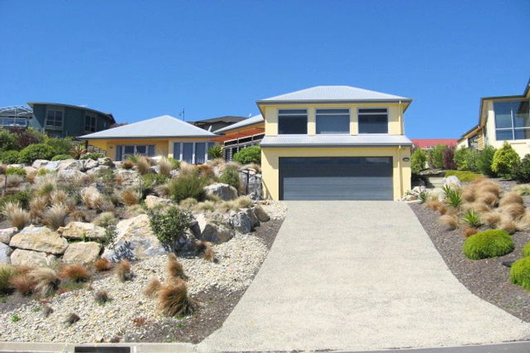 Photo of property in 10 Dunair Way, Britannia Heights, Nelson, 7010