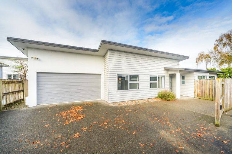 Photo of property in 28a South Street, West End, Palmerston North, 4410