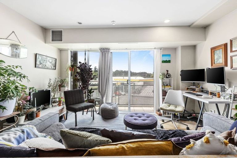 Photo of property in Albany Central, 16a/210 Dairy Flat Highway, Albany, Auckland, 0632