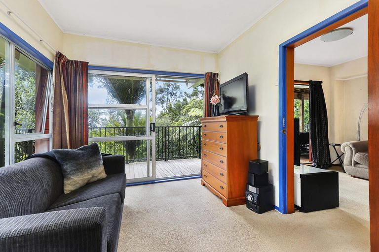 Photo of property in 50 Park Road, Titirangi, Auckland, 0604