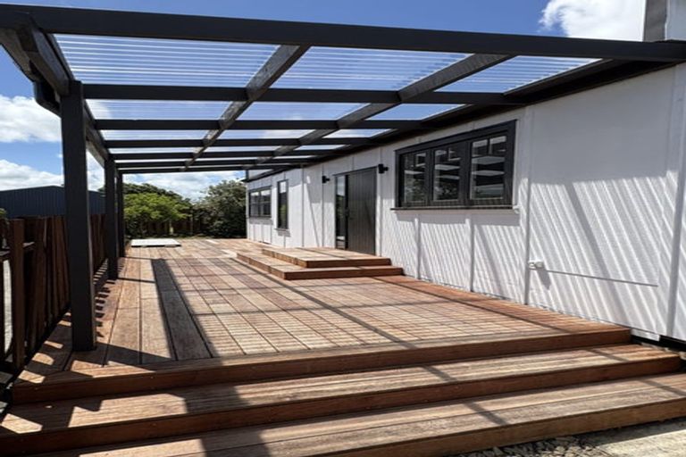 Photo of property in 76 Wharf Road, Te Atatu Peninsula, Auckland, 0610