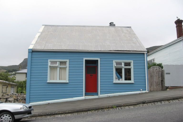 Photo of property in 47 Oxford Street, Lyttelton, 8082