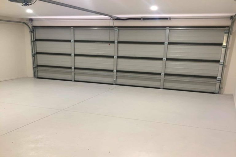 Photo of property in 93c Maplesden Drive, Clendon Park, Auckland, 2103