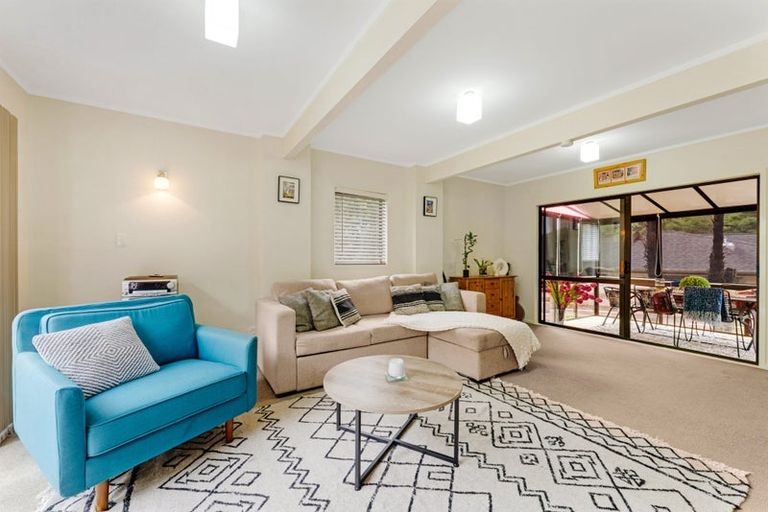 Photo of property in 16 Stredwick Drive, Torbay, Auckland, 0630