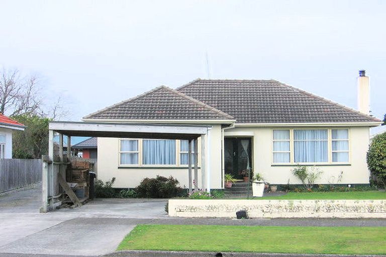 Photo of property in 20a East Street, Terrace End, Palmerston North, 4410
