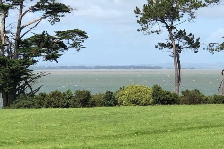 Photo of property in 27 Nicholas Gibbons Drive, Clendon Park, Auckland, 2103