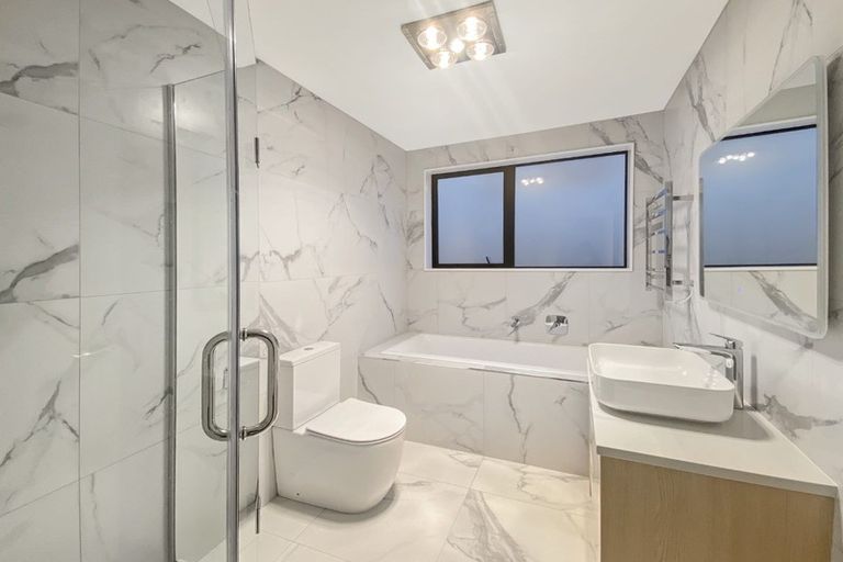 Photo of property in 7a Frontier Lane, Flat Bush, Auckland, 2019