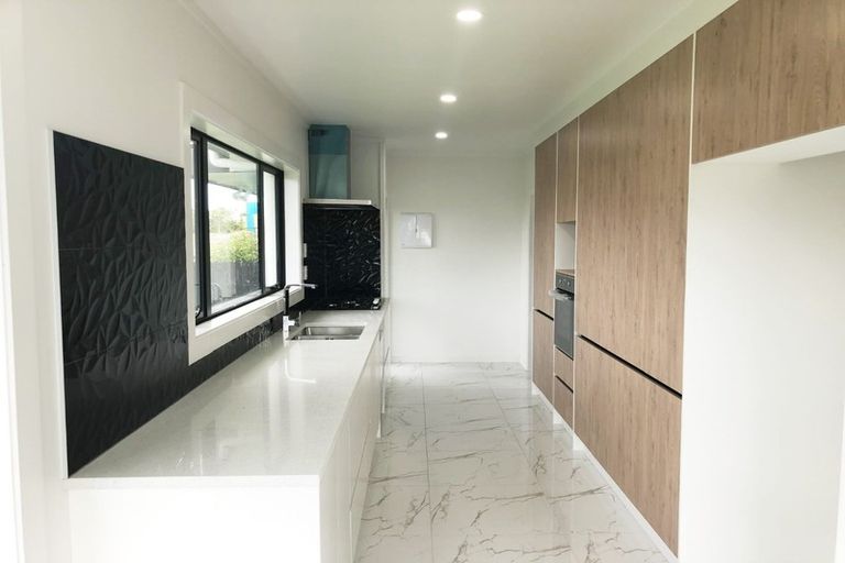 Photo of property in 10b Gifford Road, Papatoetoe, Auckland, 2025